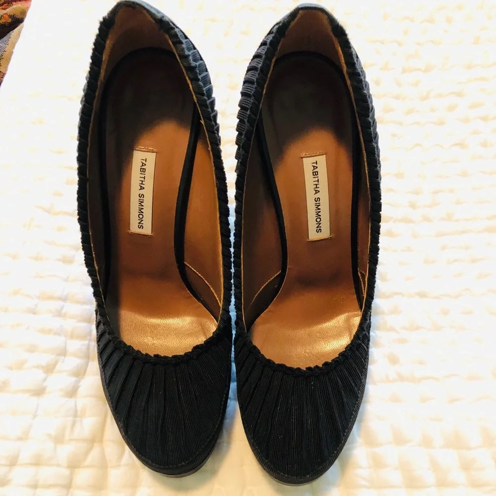 Tabitha Simmons Fabulous Platform Silk Pumps Stiletto Heels, sz 7.5/38
